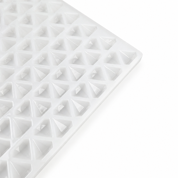 Primer plano de molde vacío para gomitas de diamante de 2 mL, 179 cavidades